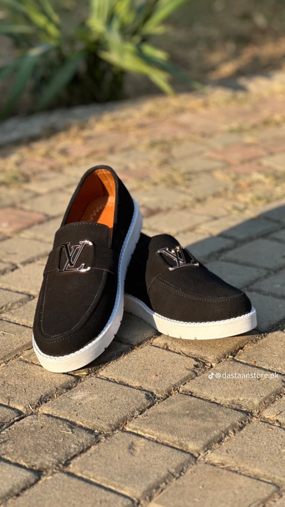 Classic Black Loafers – Premium Casual Slip-On Shoes