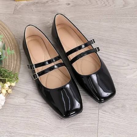 Women's Black Patent Mary Jane Low Block Heels thumbnail 2