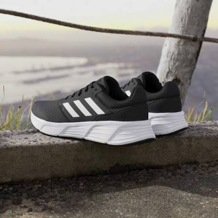 Men's Black & White Cloudfoam Cushioning Running Shoes thumbnail 2